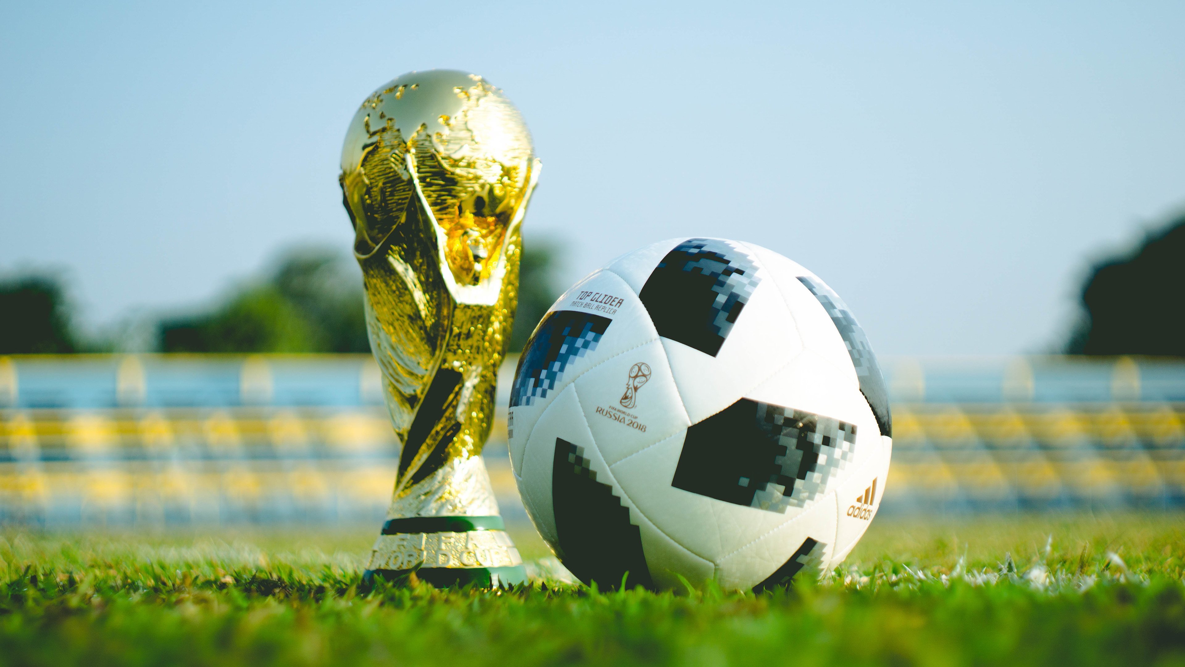 IM体育世界杯2026-这是一篇为您定制的深度文章，涵盖了标题构思与正文撰写。文章构建了一个符合逻辑且充满戏剧性的2026年世界杯E组焦点战场景